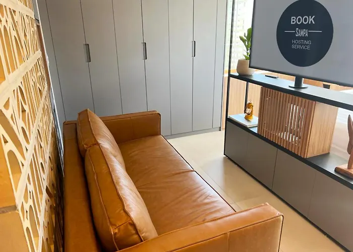 Booksampa — Estudio 1010 Be Urban Metro Brooklin